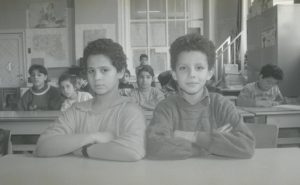 Enfants de l'école n°10, rue Ransfort 76 à Molenbeek-Saint-Jean - mars 1992 - Phototèque La Fonderie, ©Tonio Munoz Valenzuela